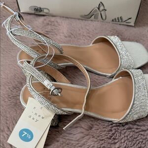 A New Day Women's Glittering Silver Heels 7.5